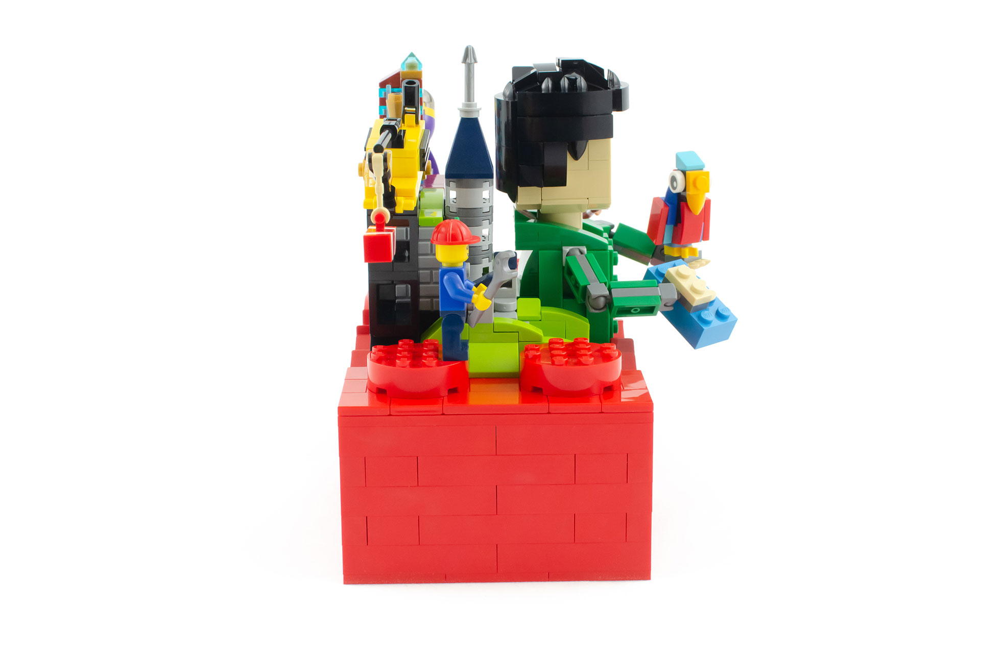 [Imagine it! Build it!] Unleash your creative side with the iconic LEGO