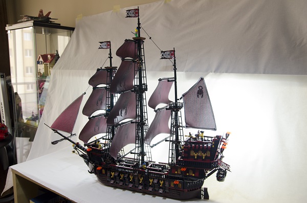 bricklink pirate ship