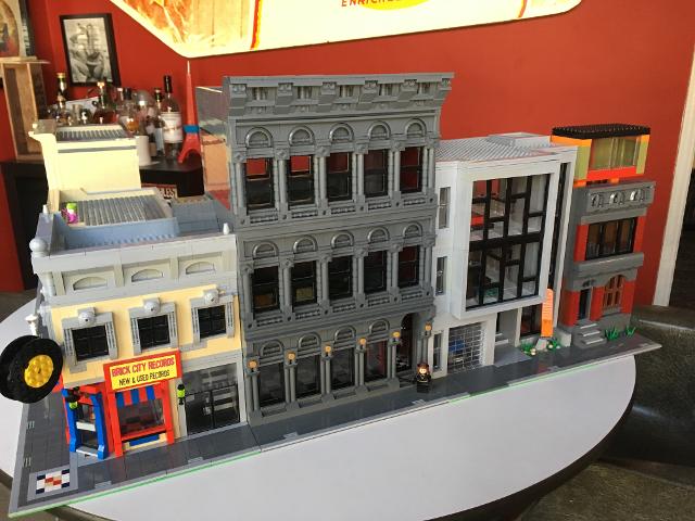 bricklink modular buildings
